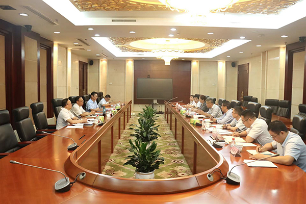 集團公司黨委委員、副總經理吳斌赴海螺環保調研指導工作